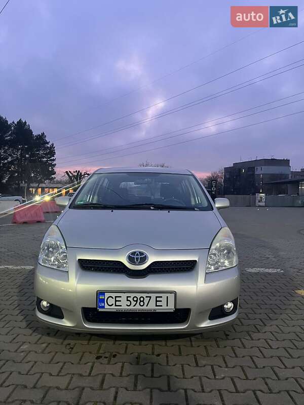 Минивэн Toyota Corolla Verso 2008 в Черновцах