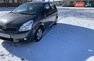 Минивэн Toyota Corolla Verso 2008 в Ромнах