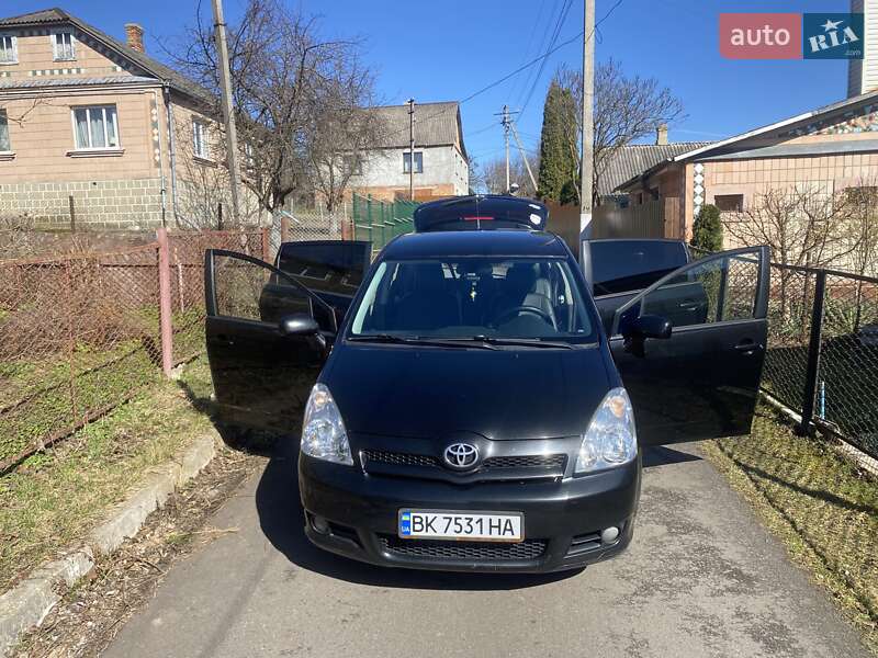 Мінівен Toyota Corolla Verso 2005 в Львові