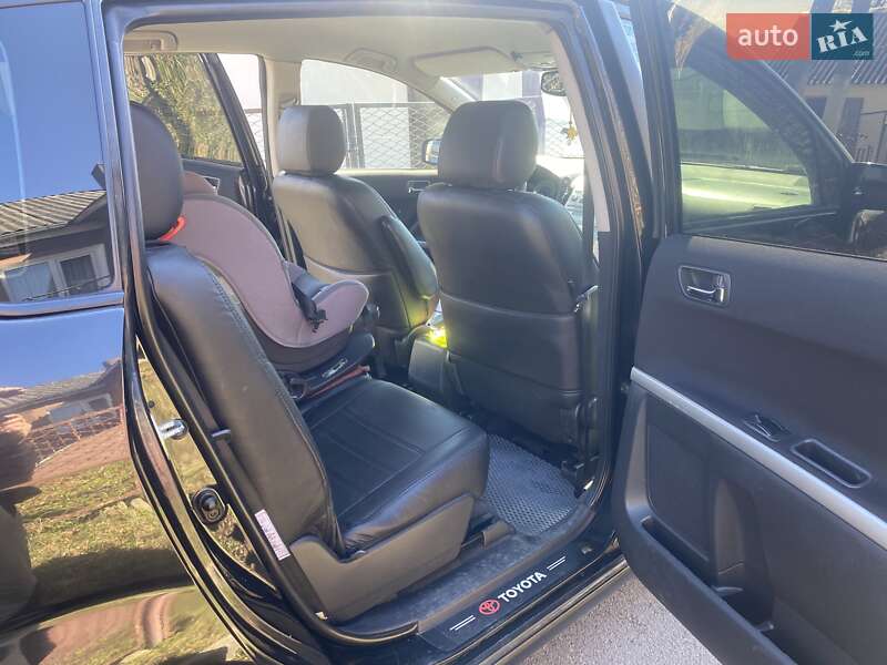 Мінівен Toyota Corolla Verso 2005 в Львові