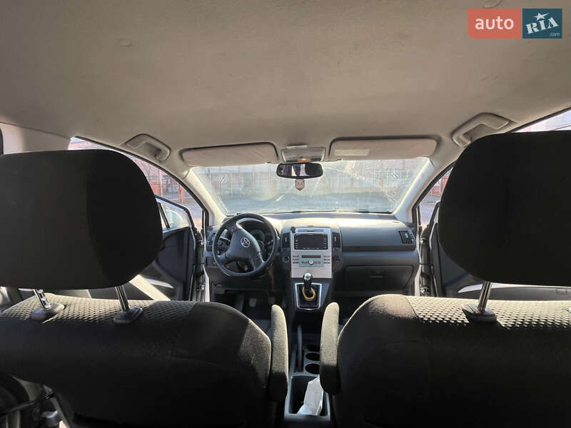 Минивэн Toyota Corolla Verso 2005 в Броварах