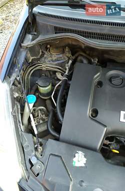 Минивэн Toyota Corolla Verso 2005 в 