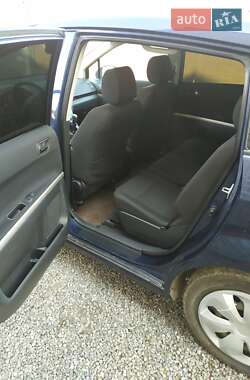 Минивэн Toyota Corolla Verso 2005 в 