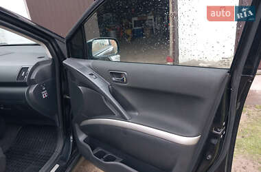 Минивэн Toyota Corolla Verso 2006 в 
