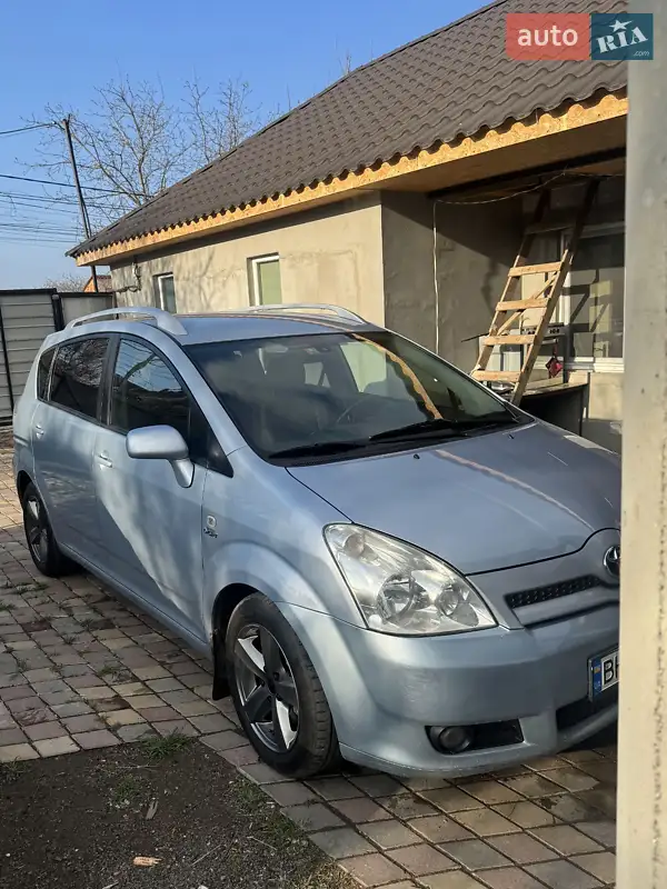 Минивэн Toyota Corolla Verso 2007 в 