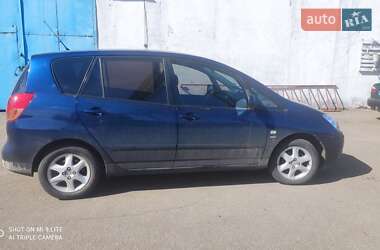 Мінівен Toyota Corolla Verso 2002 в 