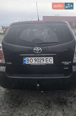 Минивэн Toyota Corolla Verso 2007 в 