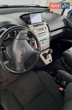 Мінівен Toyota Corolla Verso 2007 в 