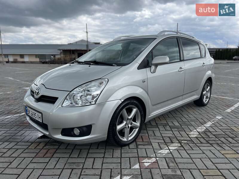 Минивэн Toyota Corolla Verso 2008 в Житомире