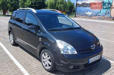 Минивэн Toyota Corolla Verso 2007 в 
