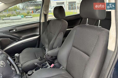 Минивэн Toyota Corolla Verso 2008 в 