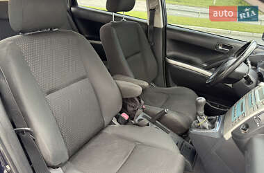 Минивэн Toyota Corolla Verso 2008 в 