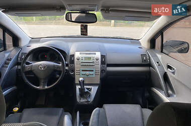 Минивэн Toyota Corolla Verso 2007 в 