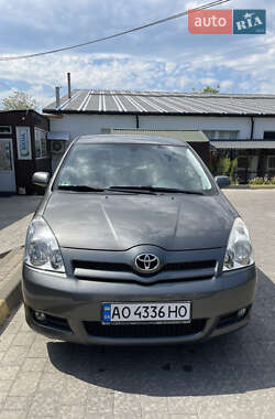 Минивэн Toyota Corolla Verso 2004 в Львове