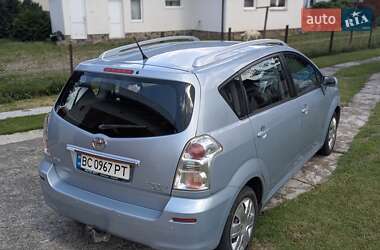 Минивэн Toyota Corolla Verso 2007 в 