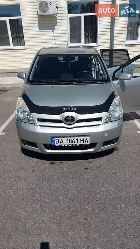 Мінівен Toyota Corolla Verso 2006 в Світловодську