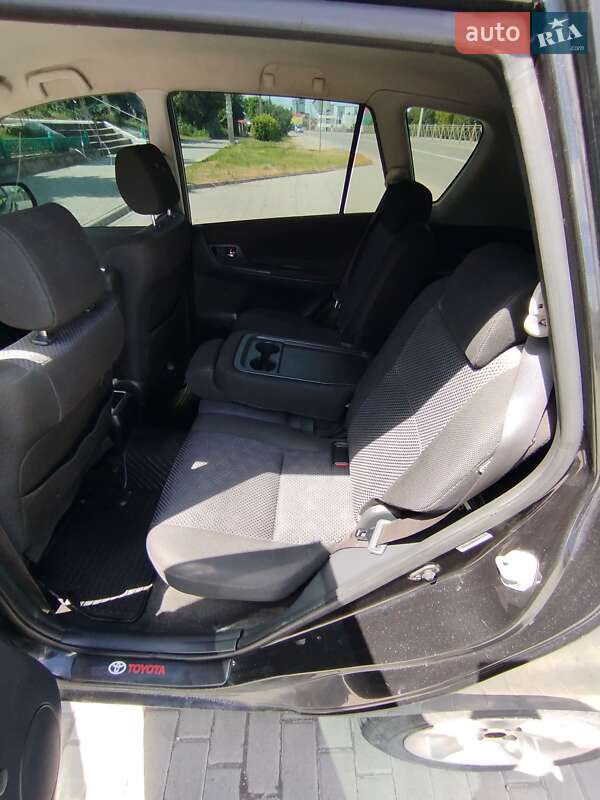 Мінівен Toyota Corolla Verso 2003 в Кременці