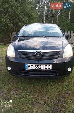 Мінівен Toyota Corolla Verso 2004 в Шепетівці