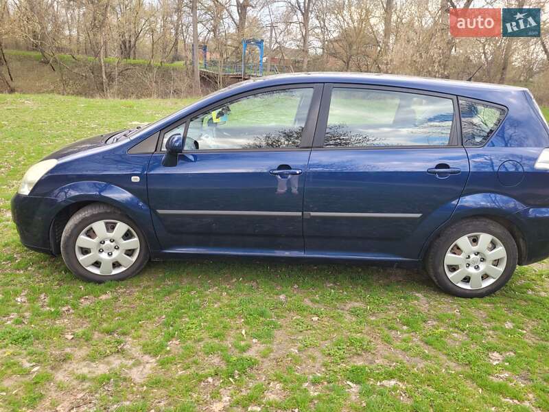 Мінівен Toyota Corolla Verso 2005 в Нових Санжарах