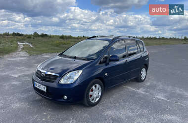 Минивэн Toyota Corolla Verso 2002 в Березному