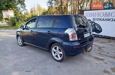 Минивэн Toyota Corolla Verso 2006 в 
