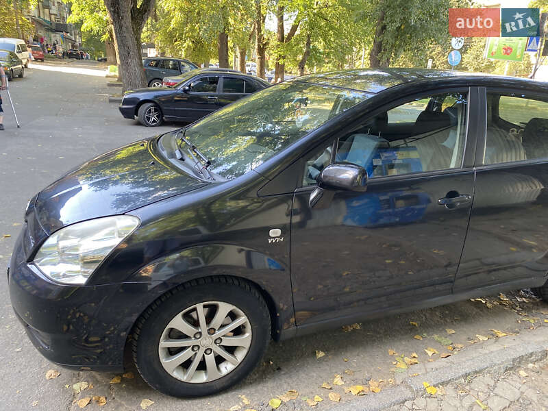 Мінівен Toyota Corolla Verso 2005 в Хмельницькому