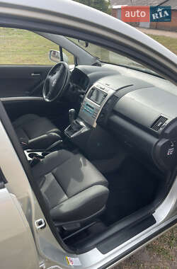 Минивэн Toyota Corolla Verso 2007 в 