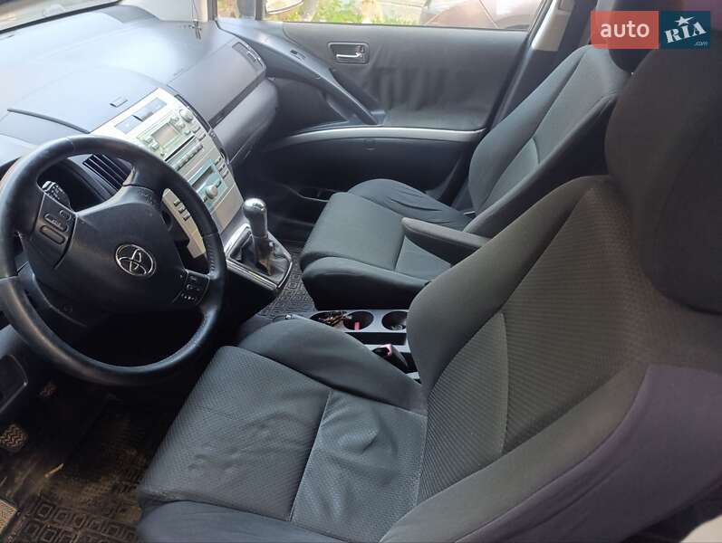 Минивэн Toyota Corolla Verso 2006 в Могилев-Подольске