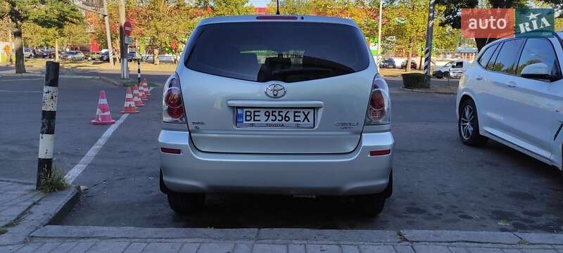 Toyota Corolla Verso 2005