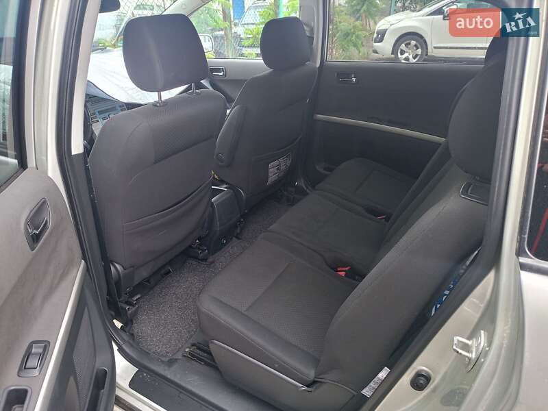 Мінівен Toyota Corolla Verso 2005 в Дніпрі