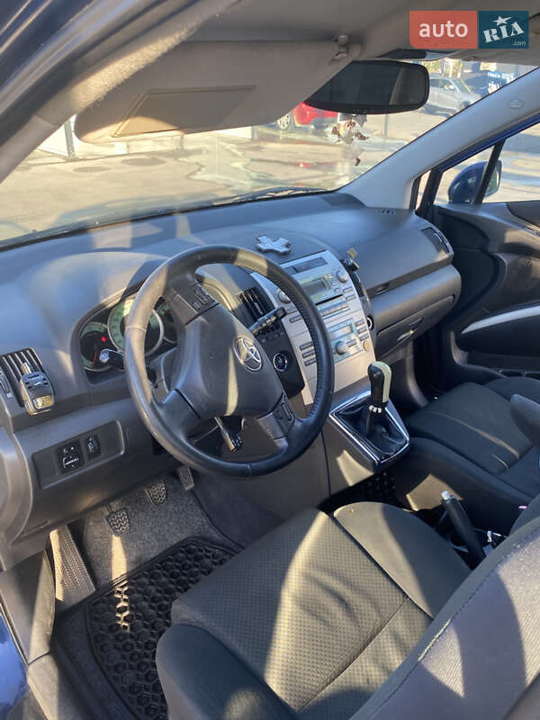 Минивэн Toyota Corolla Verso 2005 в Ананьеве фото 10 Минивэн Toyota Corolla Verso 2005 в Ананьеве