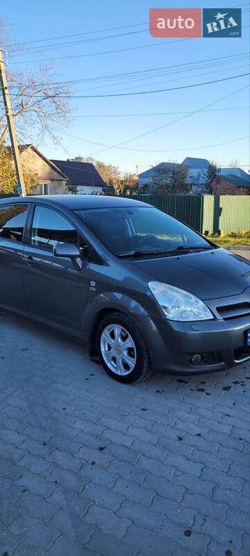 Минивэн Toyota Corolla Verso 2005 в Дунаевцах