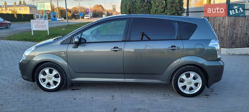 Минивэн Toyota Corolla Verso 2005 в Дунаевцах