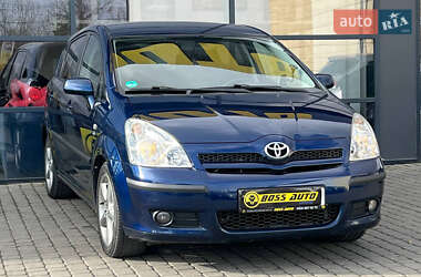 Мінівен Toyota Corolla Verso 2006 в Івано-Франківську