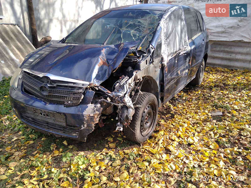 Мінівен Toyota Corolla Verso 2004 в Запоріжжі
