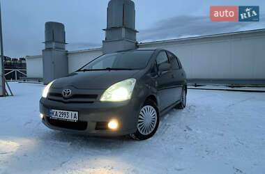Минивэн Toyota Corolla Verso 2004 в Киеве