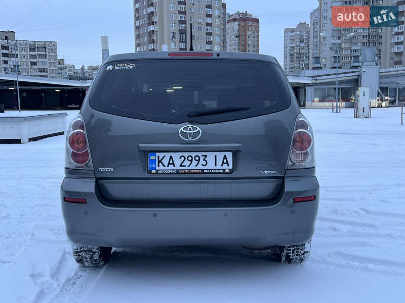 Мінівен Toyota Corolla Verso 2004 в Києві