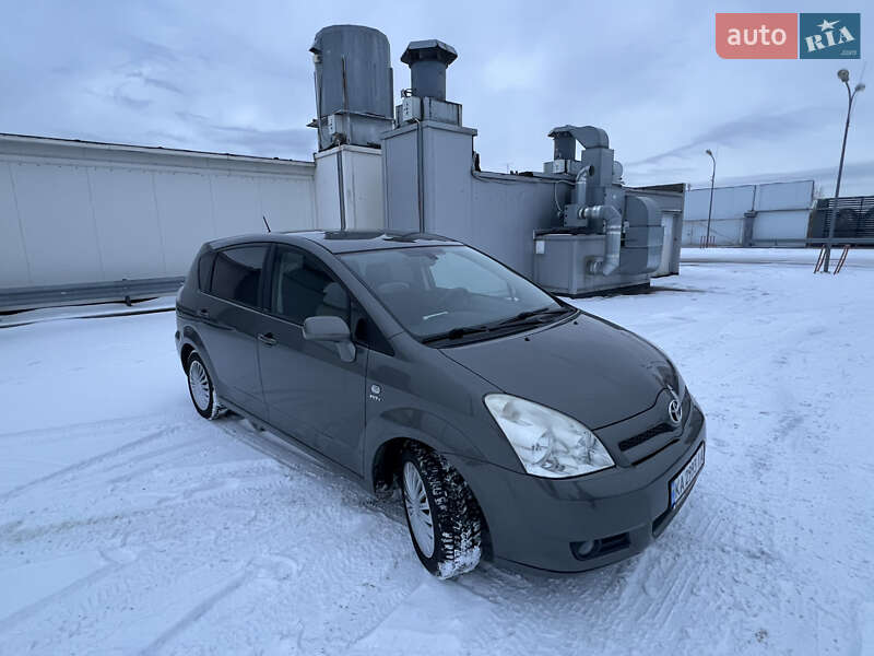 Мінівен Toyota Corolla Verso 2004 в Києві
