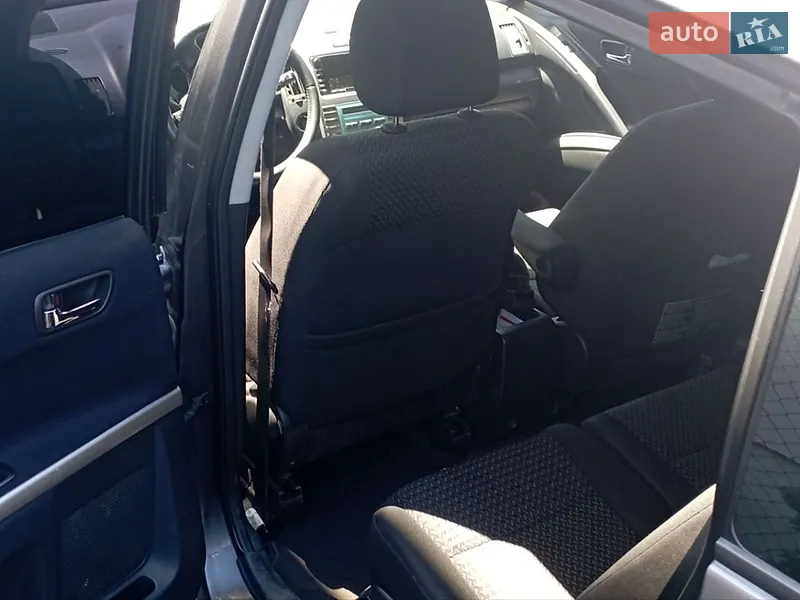 Toyota Corolla Verso 2007 VIN NMTEJ16RX0R100438 фото оголошення 7 з 36