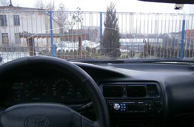 Хэтчбек Toyota Corolla 1994 в 