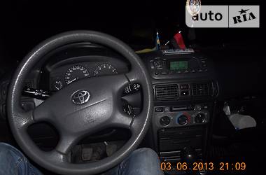 Хэтчбек Toyota Corolla 2001 в Новом Роздоле