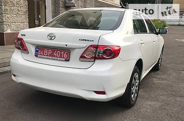 Седан Toyota Corolla 2013 в Каменском