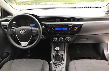 Седан Toyota Corolla 2016 в Сумах