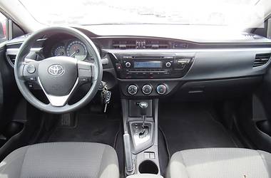 Седан Toyota Corolla 2013 в Киеве