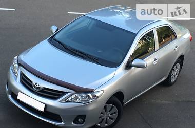 Седан Toyota Corolla 2013 в Одессе