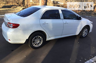 Седан Toyota Corolla 2012 в Сумах