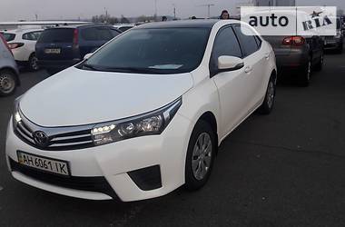 Седан Toyota Corolla 2014 в Киеве