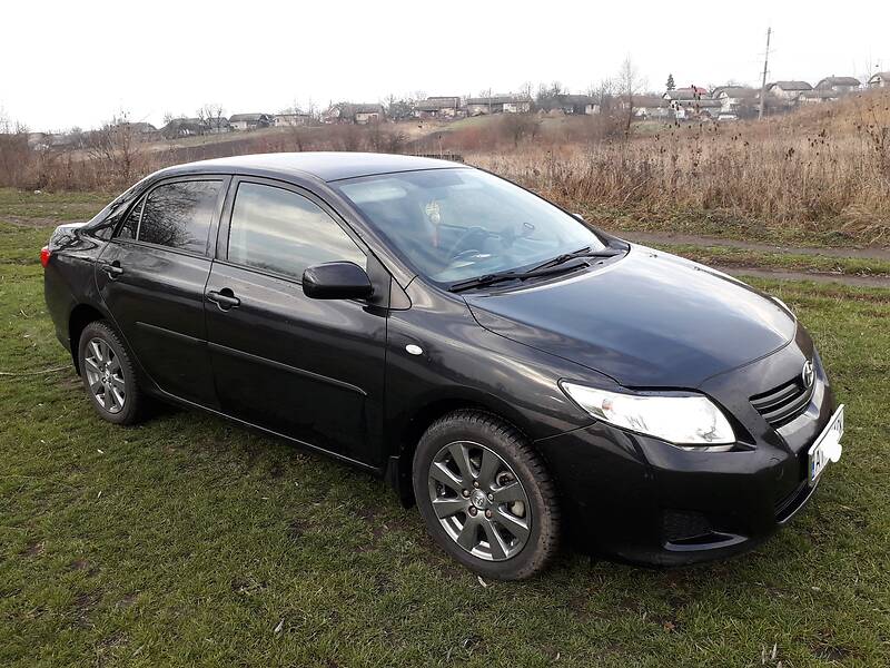 Седан Toyota Corolla 2008 в Івано-Франківську