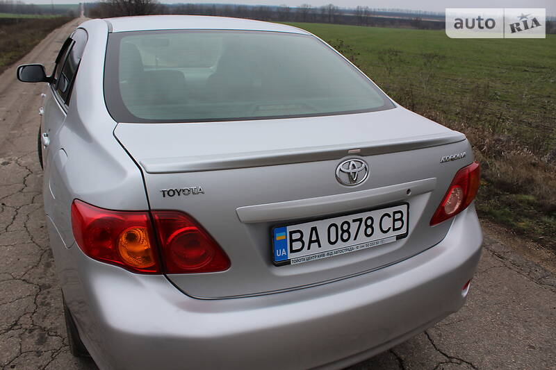 Седан Toyota Corolla 2008 в Бобринці