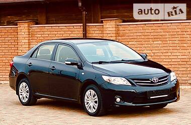 Седан Toyota Corolla 2012 в 